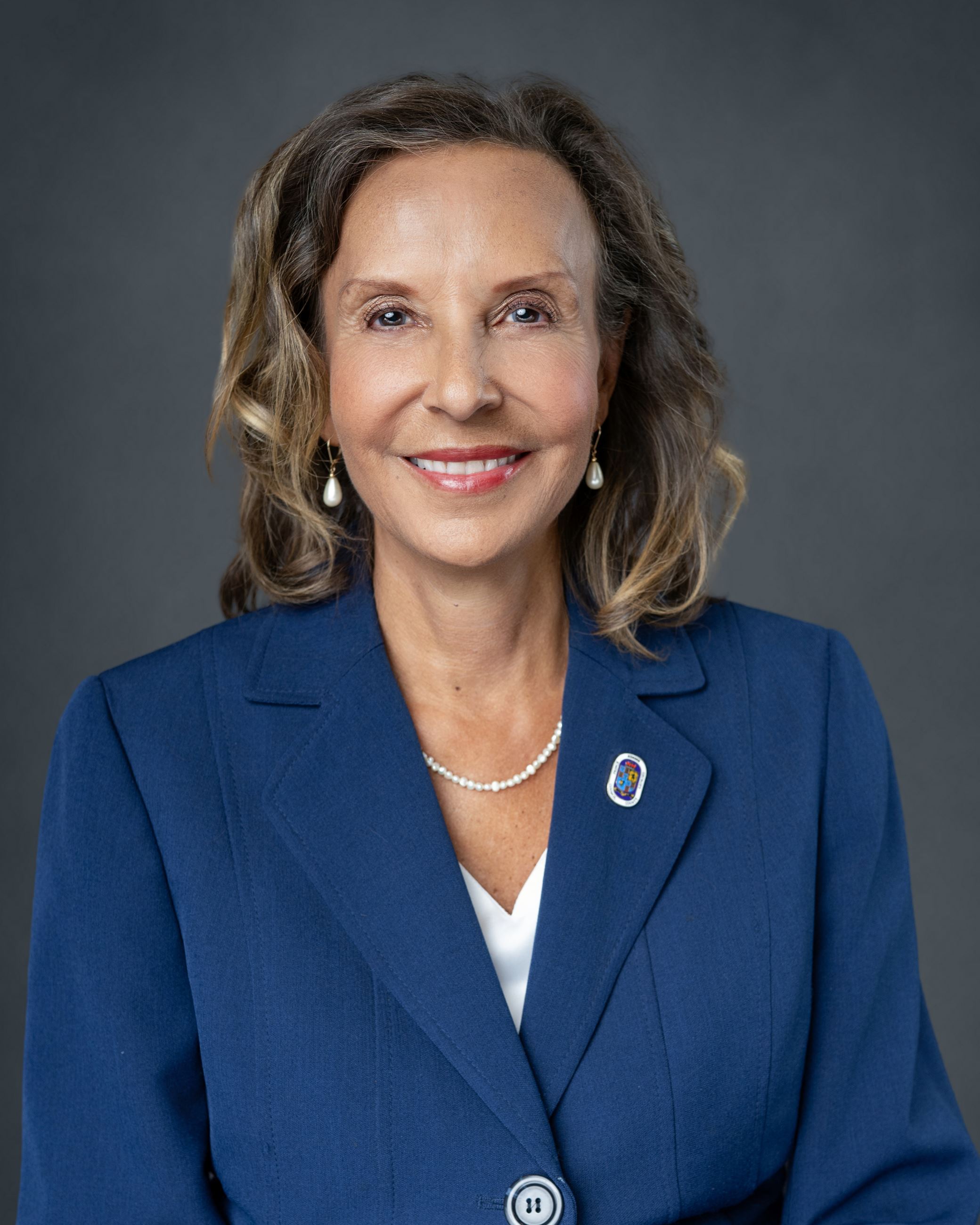 IveyOfficialPhoto2025